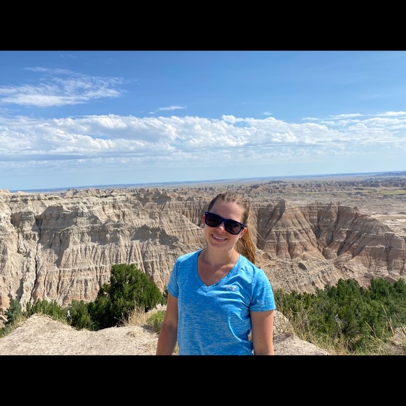 Meet your Posher, Bridget - Picture 1 of 1